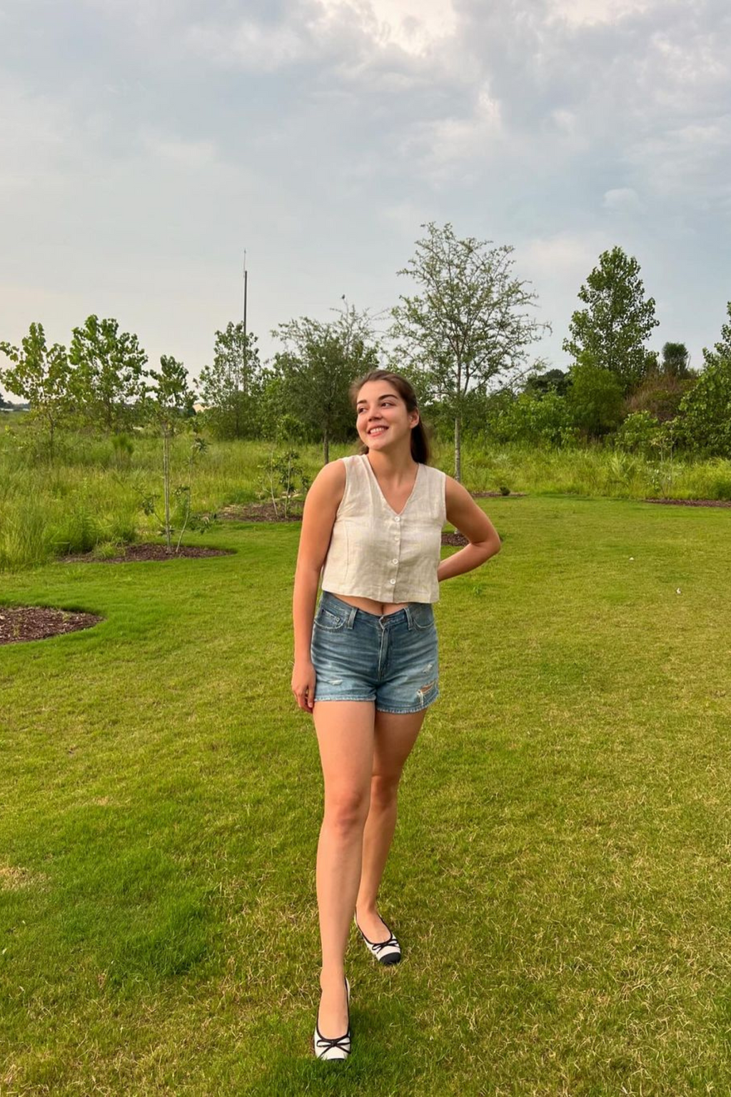 Cropped Vest Top in Ecru