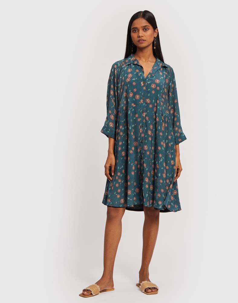 Flowey Shirt Dress in Dark Green