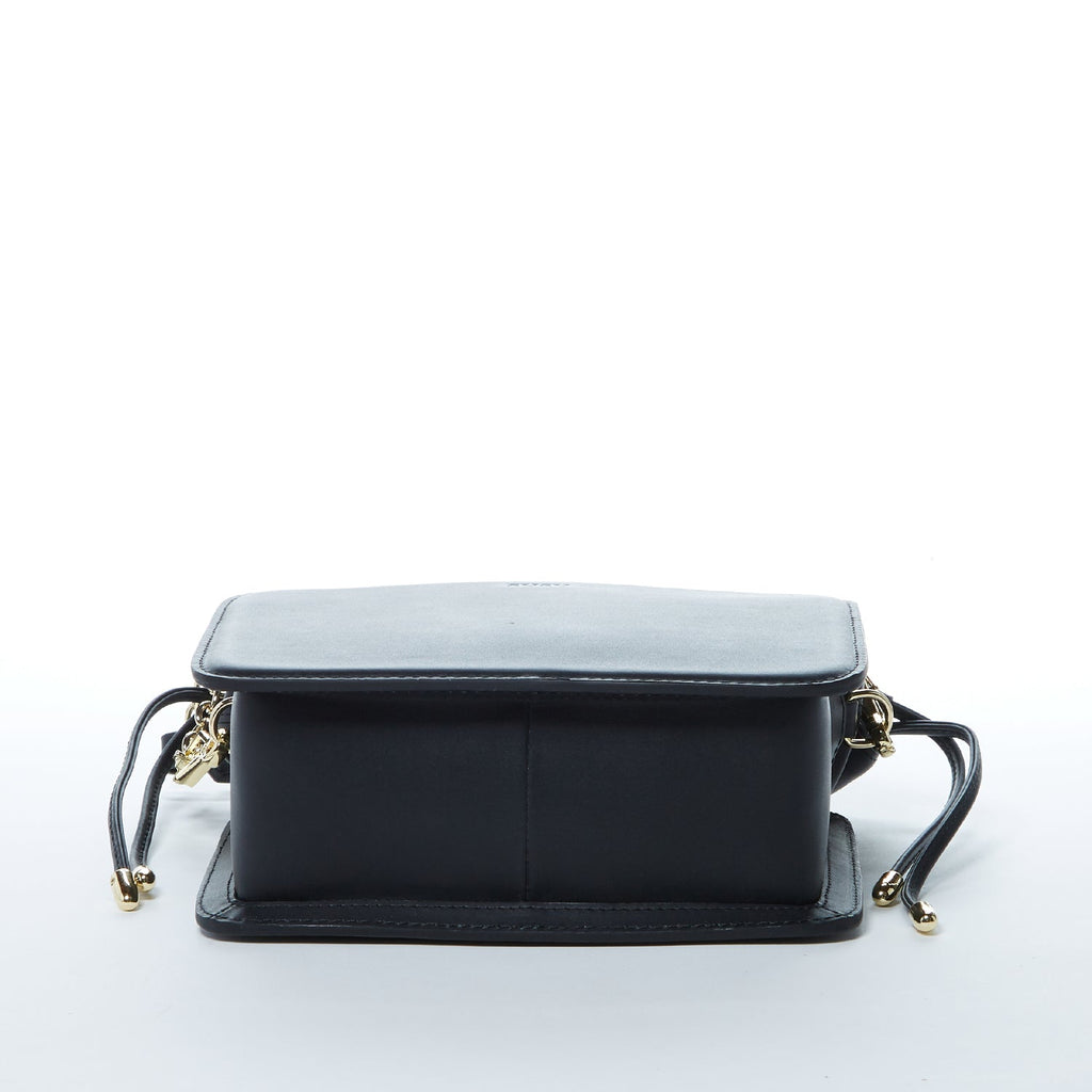 SUSU Leather Bucket Bag Black Purse Drawstring Design Medium Size Bag