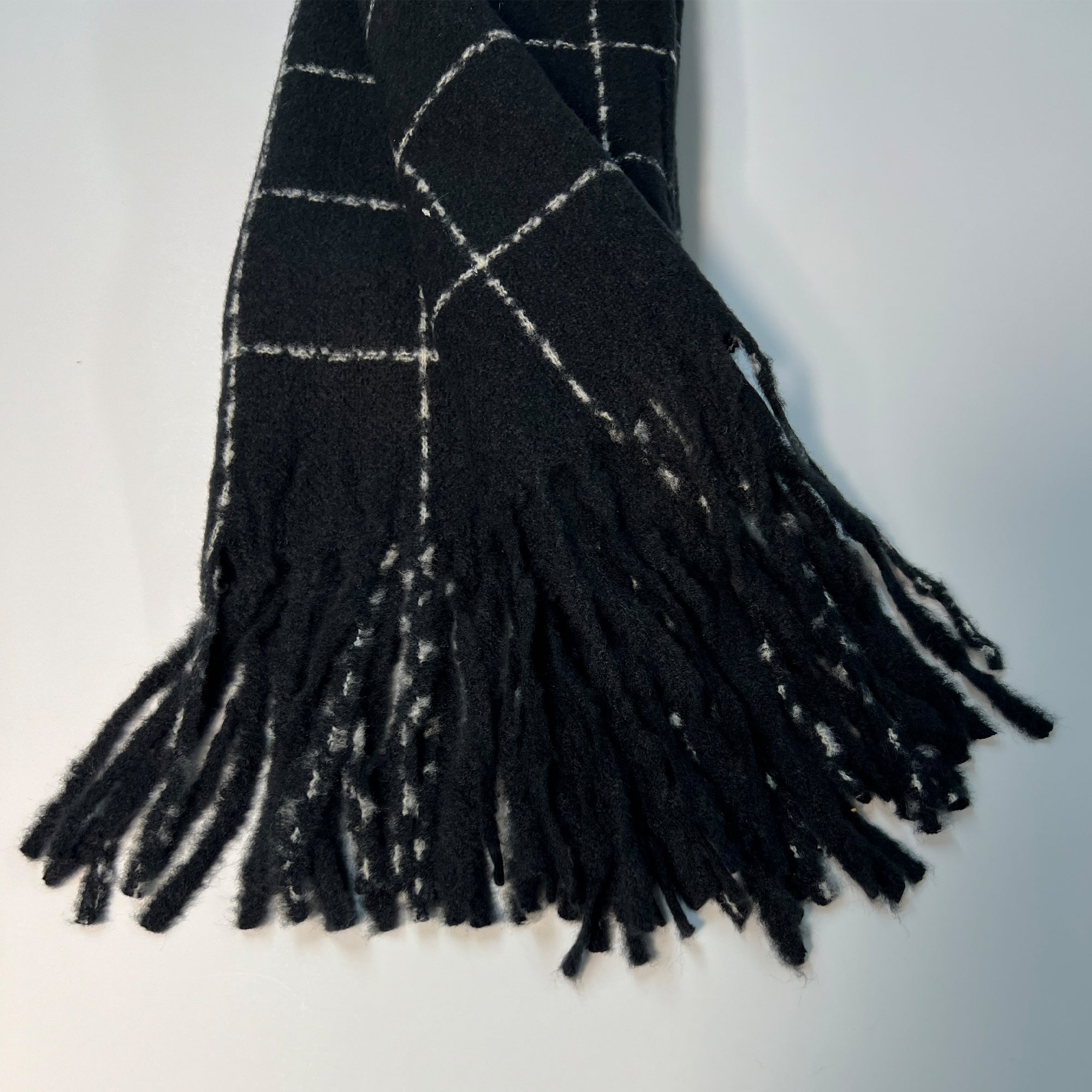 Black Plaid Scarf - Clairellas