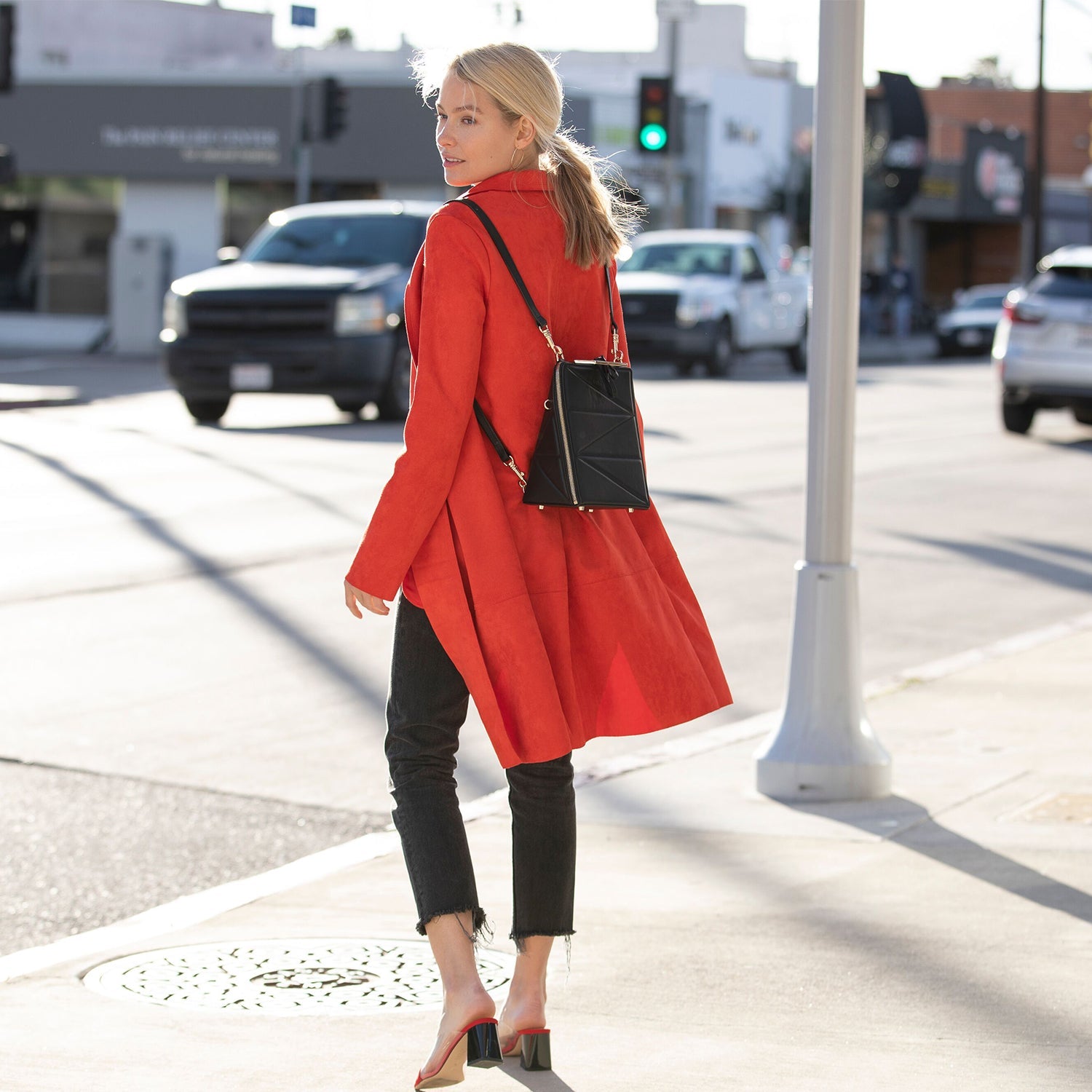 SUSU Black Leather Backpack Purse for Women Unique Convertible Crossbody Bag